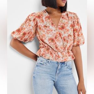 NWT🏷️🕊️ SATIN FLORAL FAUX WRAP PEPLUM THONG BODYSUIT🪷🌻